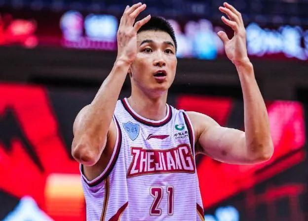 费可惜装作十分诧异的问道：这个世界上，真有这么神奇的丹药吗？。